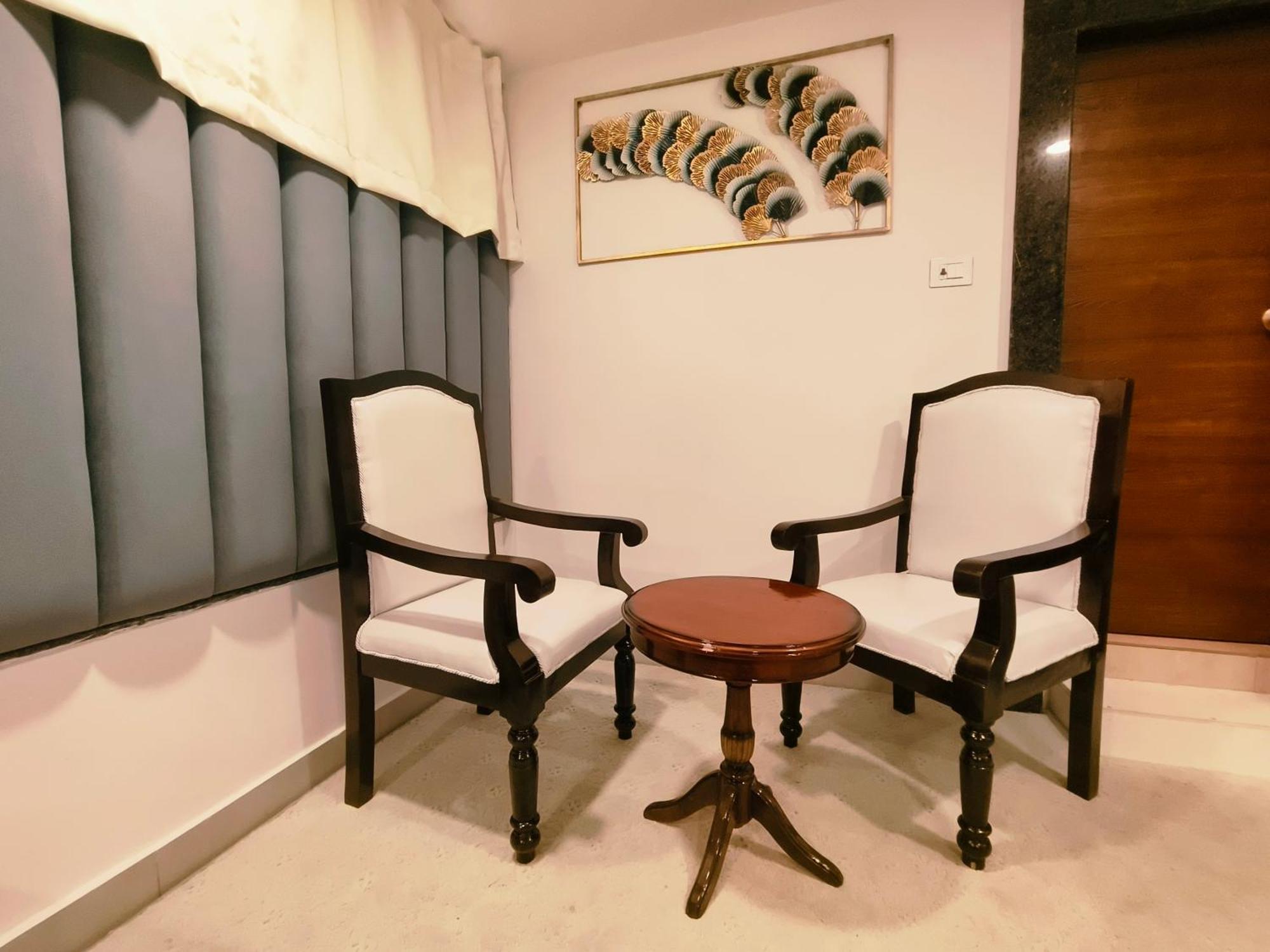 Hotel Lake View Airport Zone Hyderabad Exterior foto